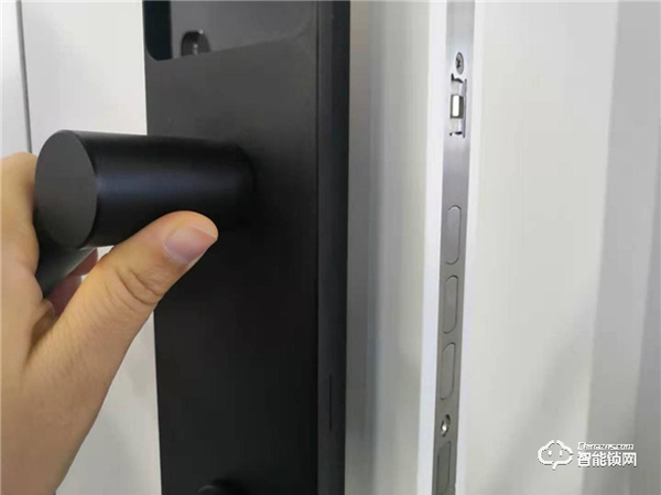 买把智能锁送家里老人，LOCKSIGA洛克思格智能锁体验